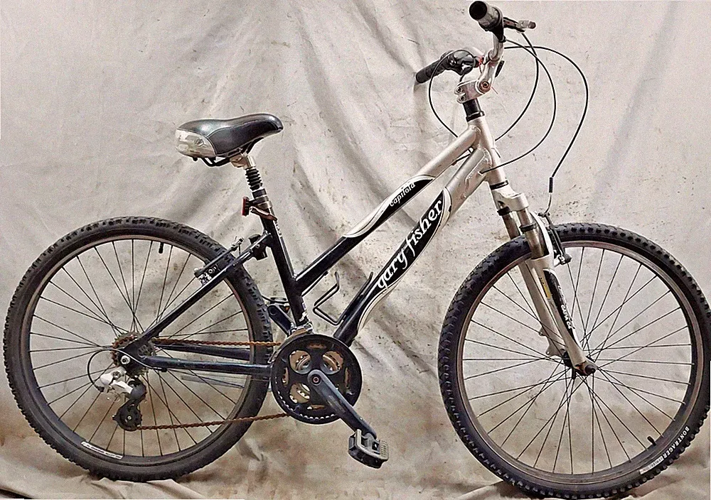 2012 Gary Fisher Capitola Comfort Hybrid Bike Small 16.5" Step-Thru Commuter MTB